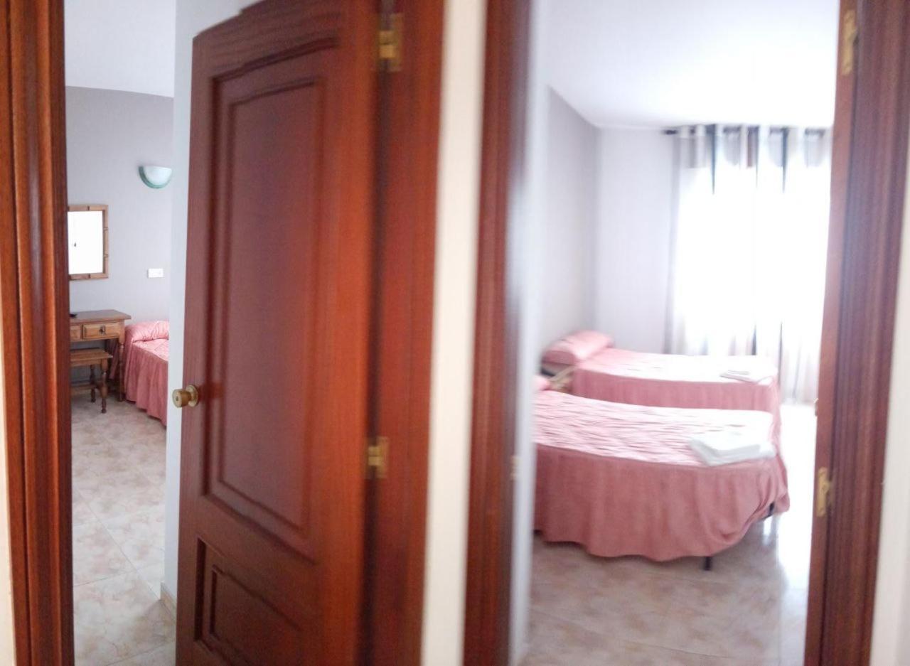 Hotel Lago Villanueva De Arosa Kültér fotó